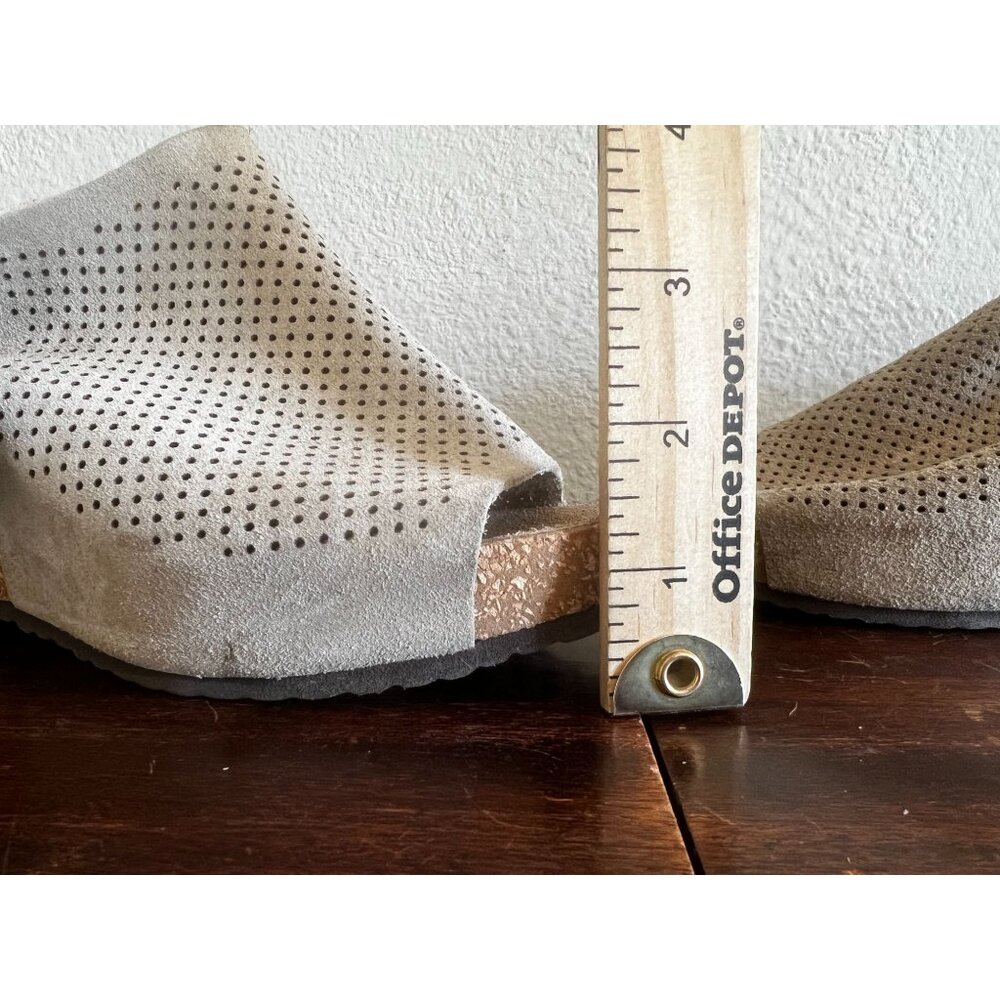Marina Luna Comfort Wedge Sandals Platform Womens Sz 8/Eu38 Beige Suede Leather - Picture 3 of 11